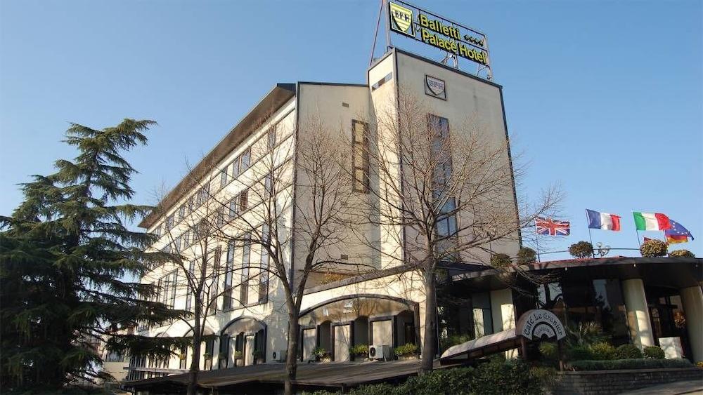 ויטרבו Balletti Palace Hotel מראה חיצוני תמונה
