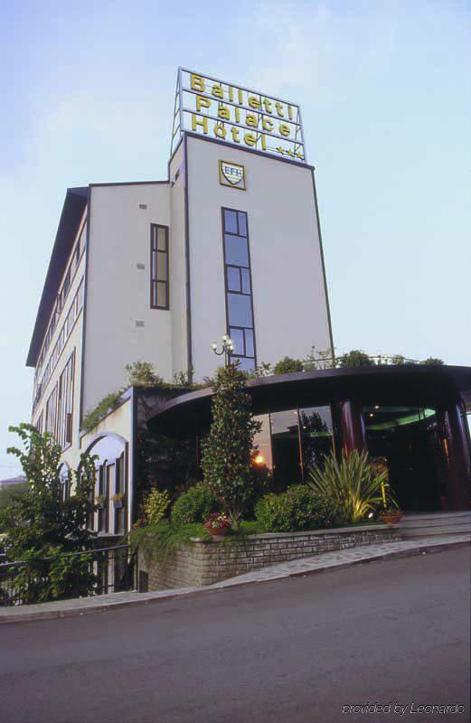 ויטרבו Balletti Palace Hotel מראה חיצוני תמונה
